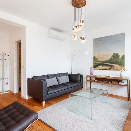 Cortes Apartment In Lisbon Historic Neighborhood Exterior photo